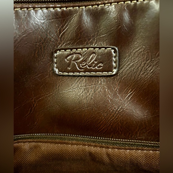 Relic Crossbody - Picture 2 of 9